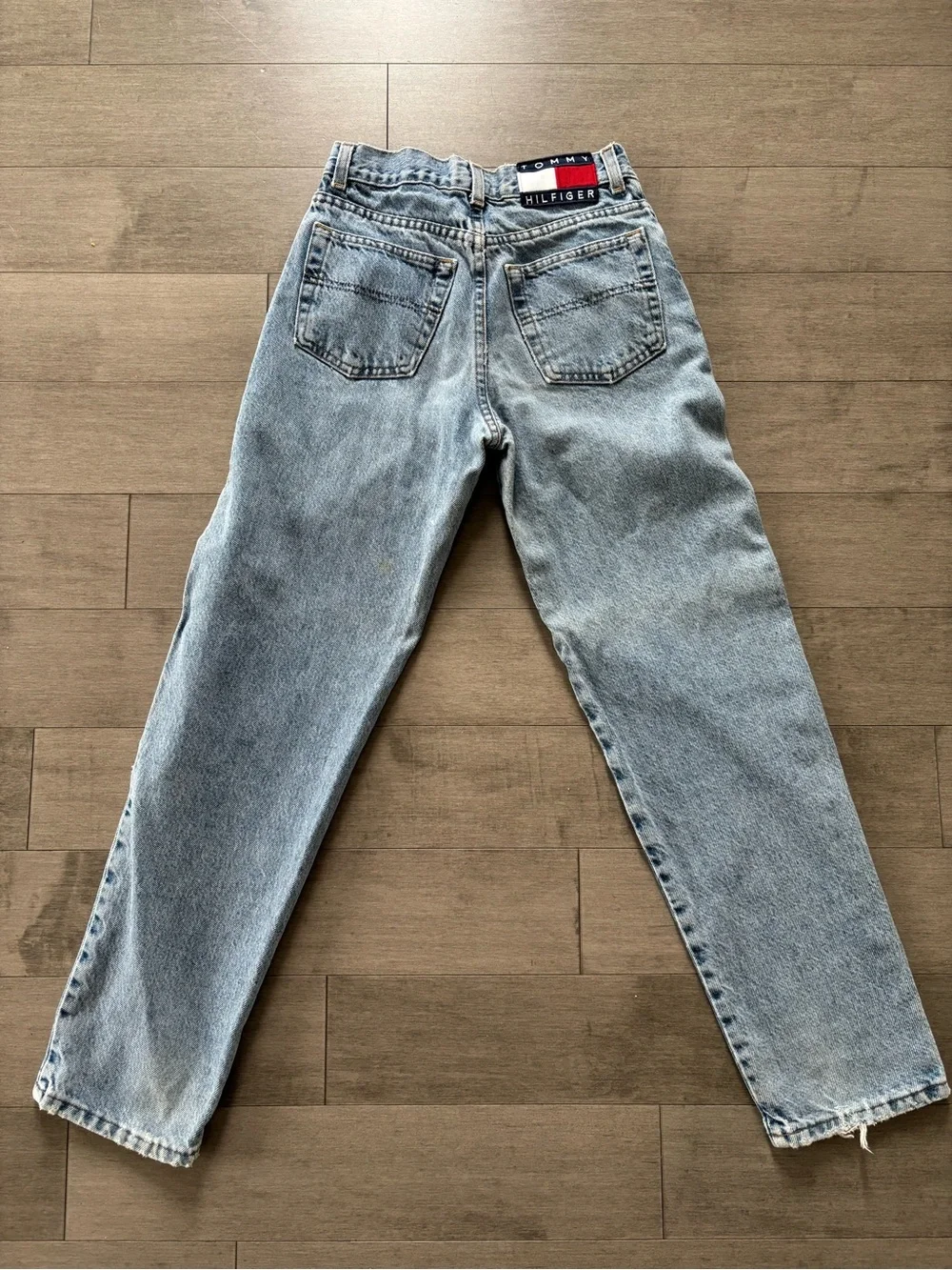 Vintage Tommy Hilfiger High-Rise Light Blue Denim Jeans - Picture 3 of 15